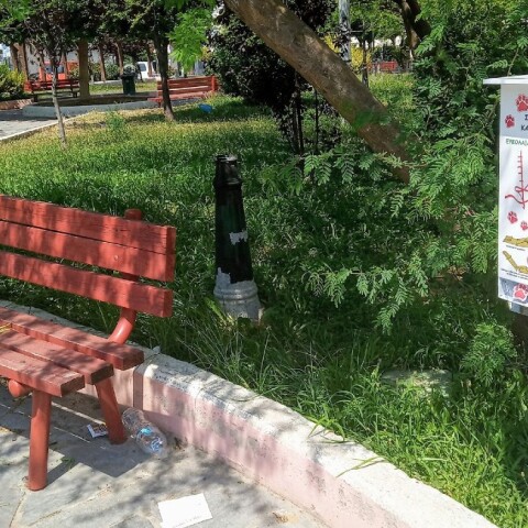 No Kaka: Χάρτινο φαρασάκι για τις ακαθαρσίες σκύλων