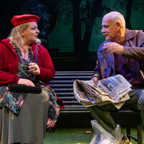 Η Φωτεινή Μπαξεβάνη και ο Γιώργος Κιμούλης στην παράσταση «Το Παγκάκι»