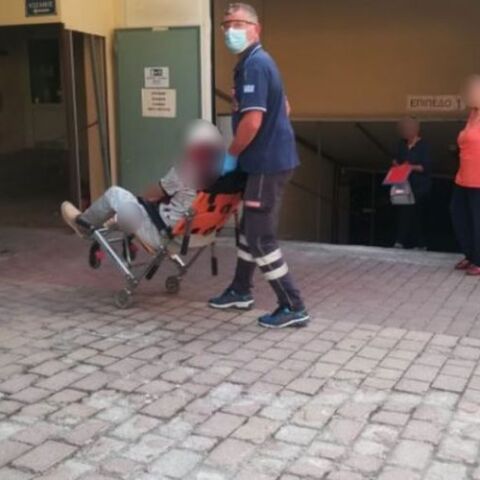 Επίθεση με τσεκούρι στη ΔΟΥ Κοζάνης 