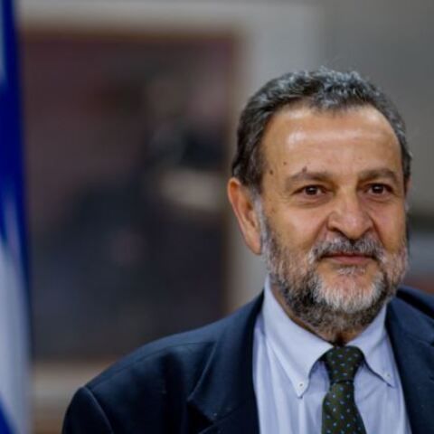 Βασίλης Κεγκέρογλου 