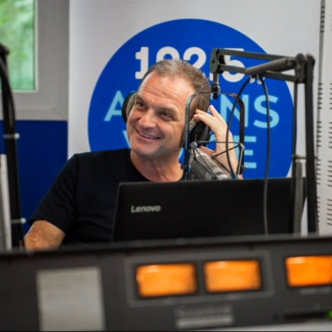 O δημοσιογράφος και ραδιοφωνικός παραγωγός του Athens Voice 102.5, Μάκης Προβατάς