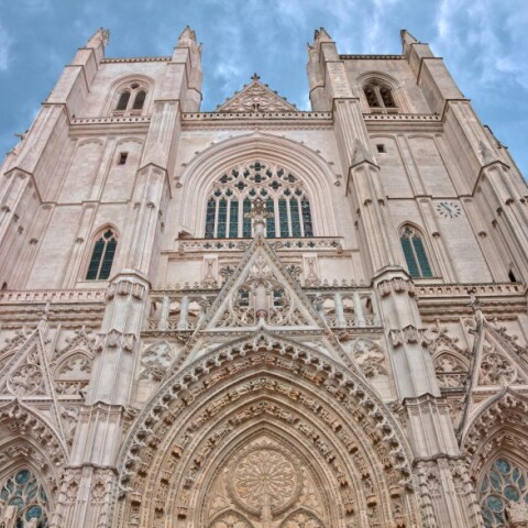 Νάντη: Πρόσφυγας παραδέχθηκε πως έβαλε φωτιά στον καθεδρικό ναό