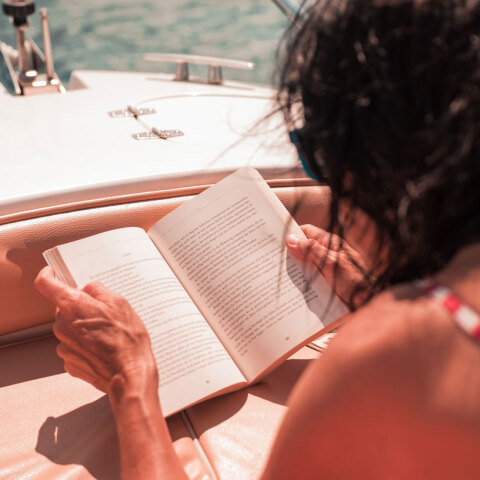 8 βιβλία για τον Αύγουστο