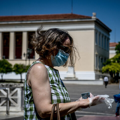 Υποχρεωτική η μάσκα για τον κορωνοϊό από σήμερα Τετάρτη 29 Ιουλίου 2020 στους περισσότερους κλειστούς χώρους