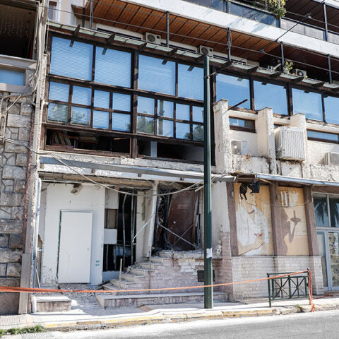 Υλικές ζημιές προκάλεσε η έκρηξη σε ναυτιλιακή εταιρεία στην Καστέλλα