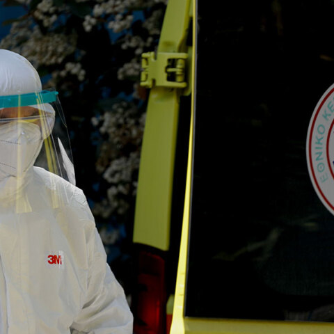 Κρούσματα κορωνοϊού σε πλοίο στον Πειραιά