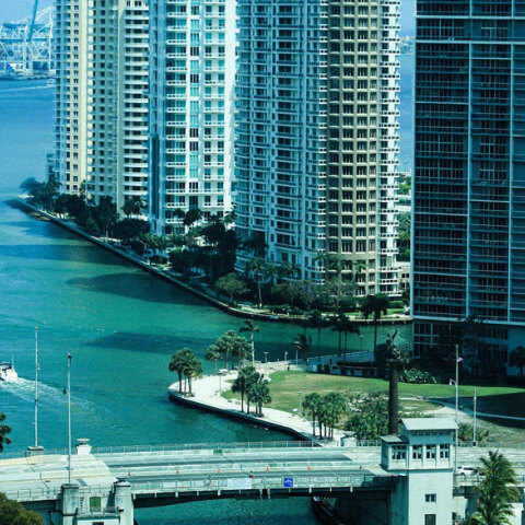 Αυξάνονται οι νεκροί από κορωνοϊό στο Μαϊάμι των ΗΠΑ