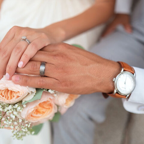 Κορωνοϊός - Νέα μέτρα: Όριο ατόμων σε γάμους - Μέχρι 100 καλεσμένοι