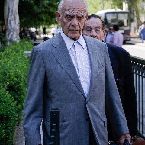 Άκης Τσοχατζόπουλος: Με πνευμονία και πυρετό στο Σισμανόγλειο Νοσοκομείο - Έκανε τεστ για κορωνοϊό