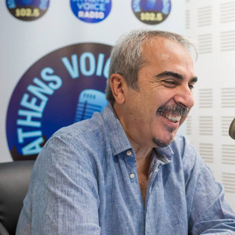 To soundtrack του καλοκαιριού από τον Athens Voice 102.5: Ο Βαγγέλης Περρής διαλέγει 10 αγαπημένα τραγούδια για το Σαββατοκύριακο.