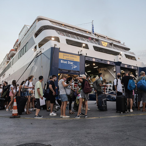  ΑΥΞΗΜΕΝΗ ΚΙΝΗΣΗ ΣΤΟ ΛΙΜΑΝΙ ΤΟΥ ΠΕΙΡΑΙΑ  