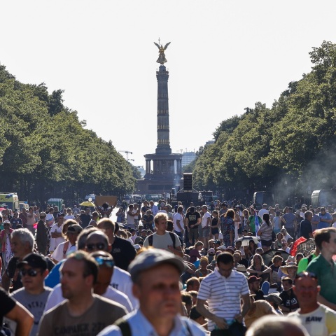 Κορωνοϊός: Ορατός ο κίνδυνος για την επιβολή νέου lockdown στη Γερμανία – Πολιτικοί και αξιωματούχοι ζητούν ποινές για όσους παραβιάζουν τα μέτρα