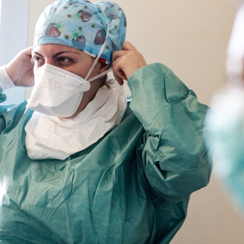 Ακόμη ένας άνθρωπος έχασε τη ζωή του στη χώρα μας από τον κορωνοϊό, με τον συνολικό αριθμό των νεκρών να ανέρχεται πλέον σε 207