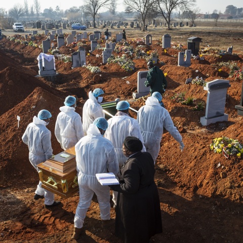 Έσπασαν το φράγμα των 500.000 τα κρούσματα COVID-19 στη Νότια Αφρική – 8.153 θάνατοι έχουν σημειωθεί έως σήμερα 