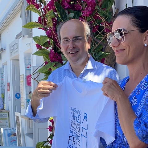 Κωστής Χατζηδάκης: Έως το 2022 κλείνουν όλες οι χωματερές σε Κυκλάδες-Δωδεκάνησα, δηλώνει ο υπουργός Περιβάλλοντος και Ενέργειας