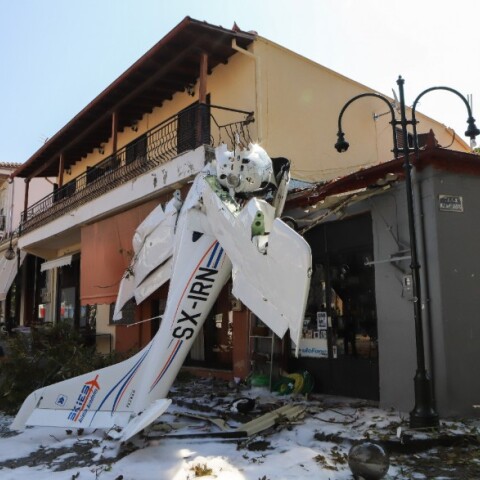 Σέρρες: Πτώση μονοκινητήριου αεροσκάφους μέσα σε χωριό