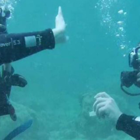 Υποβρύχια πρόταση γάμου στην Αλόννησο