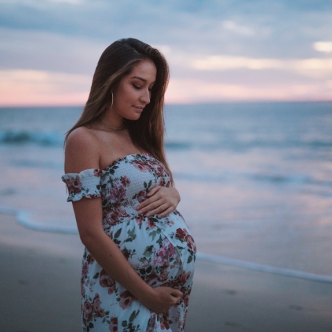 Πώς επηρεάζει η ζέστη τις εγκύους;