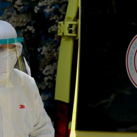 50 κρούσματα κορωνοϊού σε εργοστάσιο τη Χαλκιδική