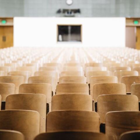 Πανεπιστημιακή αίθουσα 