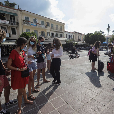 Κορωνοϊός στον Πόρο - Υποχρεωτική και σε εξωτερικούς χώρους η μάσκα
