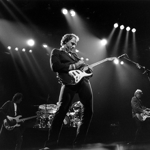 Ο κιθαρίστας και τραγουδιστής των Dire Straits, Mark Knoplfer 