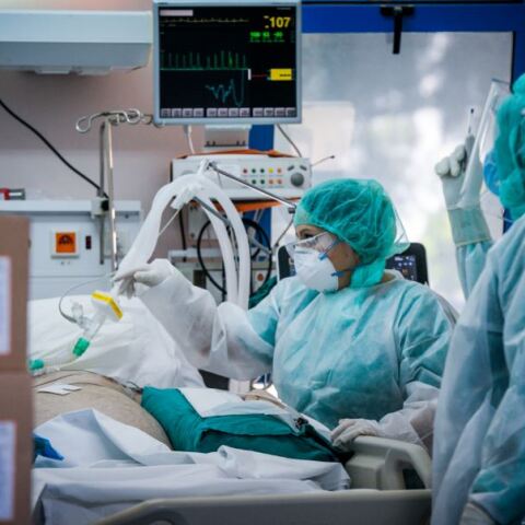 Μονάδα Εντατικής Θεραπείας (MΕΘ) σε ελληνικό νοσοκομείο