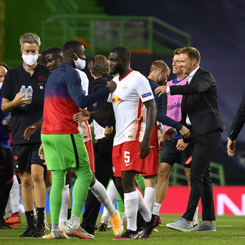 Τσάμπιονς Λιγκ - Νίκη της Λειψίας  με 2-1 επί της Ατλέτικο Μαδρίτης, 