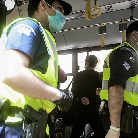 ΕΛΕΓΧΟΙ ΣΤΑ ΜΕΣΑ ΜΑΖΙΚΗΣ ΜΕΤΑΦΟΡΑΣ  