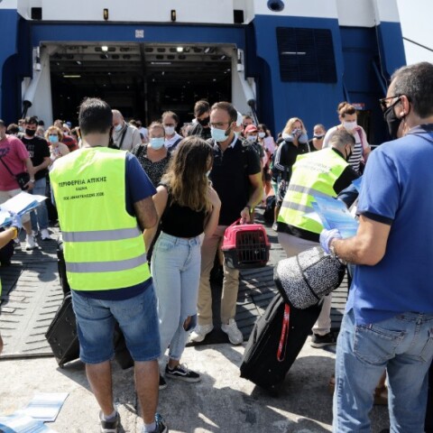 Κορωνοϊός: Δειγματοληπτικοί έλεγχοι σε Πειραιά και Ραφήνα