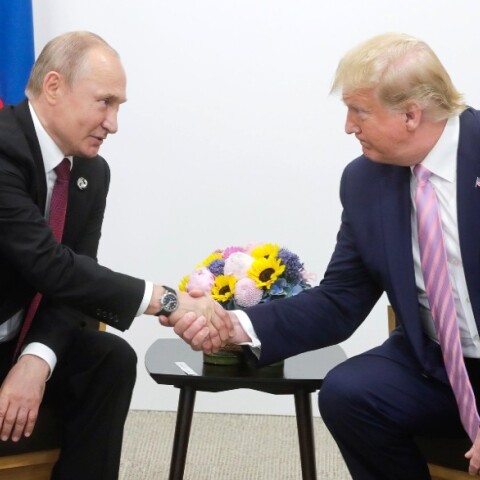 Ουάσινγκτον: Πιθανή συνάντηση Τραμπ - Πούτιν τον επόμενο μήνα