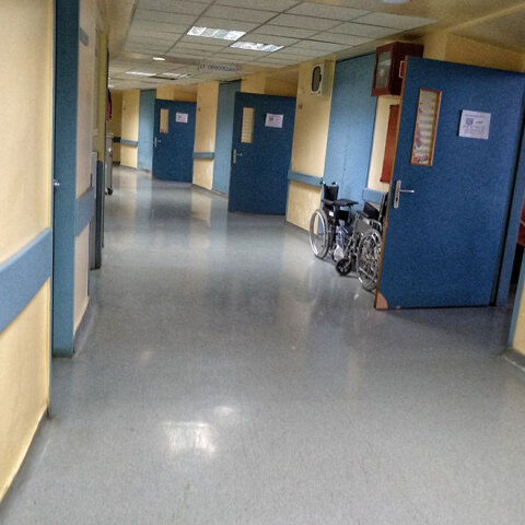 Με κορωνοϊό διαγνώστηκε ο 57χρονος που παρασύρθηκε από ΙΧ - Νοσηλεύεται σε κρίσιμη κατάσταση στο νοσοκομείο «Παπαγεωργίου» στη Θεσσαλονίκη