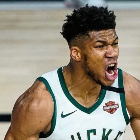 Ο Γιάννης Αντετοκούνμπο