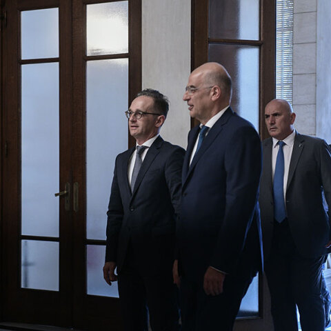 O υπουργός Εξωτερικών Νίκος Δένδιας με τον Γερμανό ομόλογό του, Χάικο Μάας