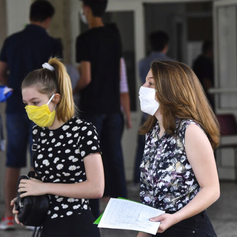 Κορωνοϊός και άνοιγμα σχολείων - Εκτεταμένη η χρήση μάσκας στους μαθητές