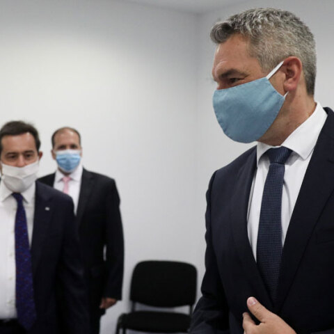 ΣΥΝΑΝΤΗΣΗ ΤΟΥ ΥΠΟΥΡΓΟΥ ΜΕΤΑΝΑΣΤΕΥΣΗΣ ΚΑΙ ΑΣΥΛΟΥ ΝΟΤΗ ΜΗΤΑΡΑΚΗ ΜΕ ΤΟΝ ΥΠΟΥΡΓΟ ΕΣΩΤΕΡΙΚΩΝ ΤΗΣ ΑΣΤΡΙΑΣ KARL NEHAMMER