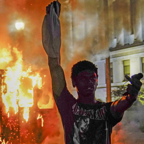 Οργή στις ΗΠΑ μετά το νέο περιστατικό αστυνομικής βίας, εναντίον μαύρου Αμερικανού στο Ουισκόνσιν