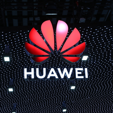 huawei-logo-photo.jpg