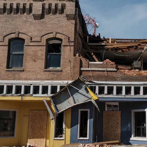 ΗΠΑ: Τουλάχιστον έξι νεκροί στη Λουιζιάνα από τον κυκλώνα Λόρα