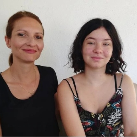 Μαμά και κόρη έκαναν μαζί τις προσπάθειές τους και πέρασαν στο πανεπιστήμιο