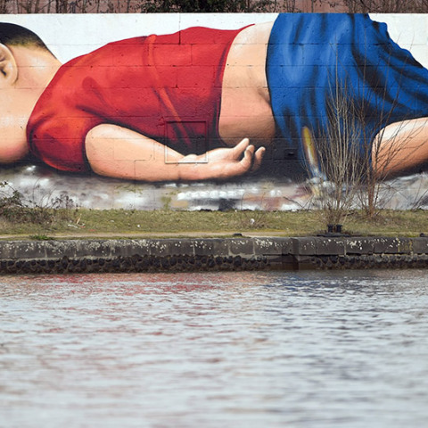 Πέντε χρόνια μετά τον πνιγμό του μικρού Αϊλάν