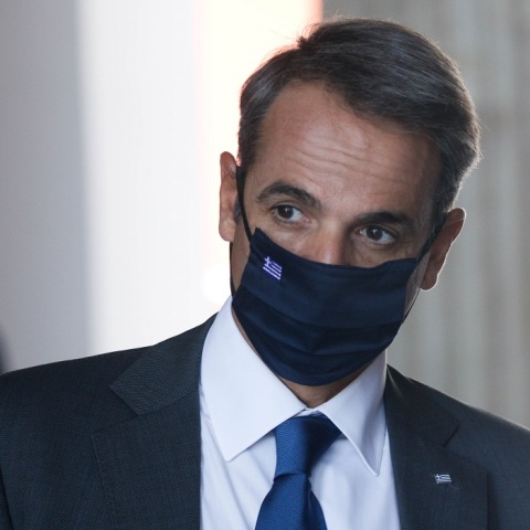 Ο Κυριάκος Μητσοτάκης με μάσκα