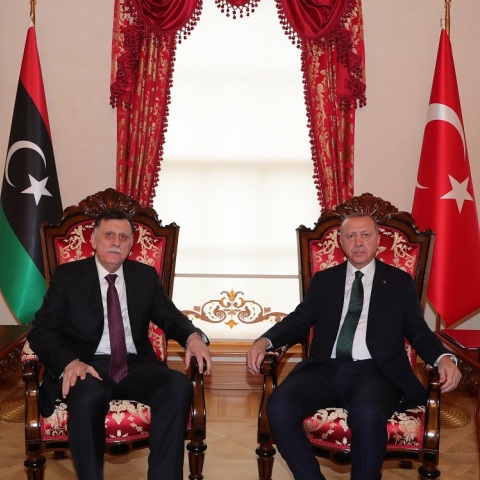 Συνάντηση - μυστήριο μεταξύ του Τούρκου προέδρου και του επικεφαλής της Κυβέρνησης Εθνικής Ενότητας της Λιβύης πραγματοποιήθηκε στην Κωνσταντινούπολη. 