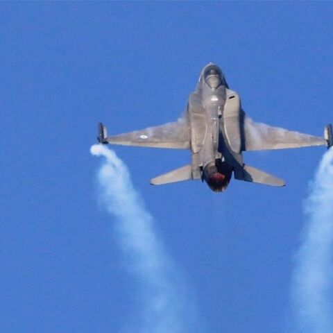 F-16