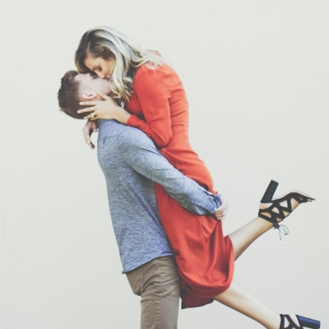 Δράστε τώρα: Η αγάπη δεν είναι τουρισμός, #LoveIsNotTourism