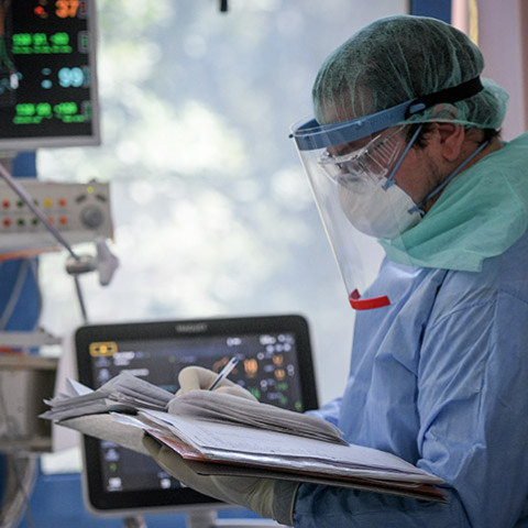 ΝΟΣΟΚΟΜΕΙΟ ΑΝΑΦΟΡΑΣ COVID-19 "ΣΩΤΗΡΙΑ"-ΣΤΙΓΜΙΟΤΥΠΑ ΑΠΟ ΤΗΝ ΜΟΝΑΔΑ ΕΝΤΑΤΙΚΗΣ ΘΕΡΑΠΕΙΑΣ