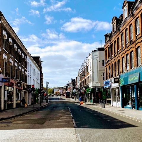 Άδειοι δρόμοι 