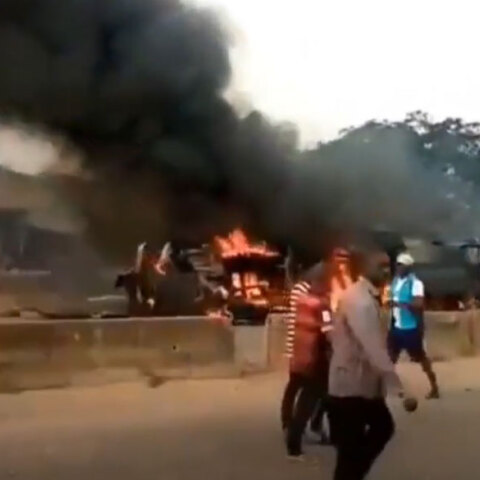 Φονική έκρηξη βυτιοφόρου στη Νιγηρία - Ξεπερνούν τους 20 οι νεκροί