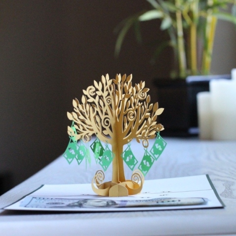 Λεφτά υπάχουν