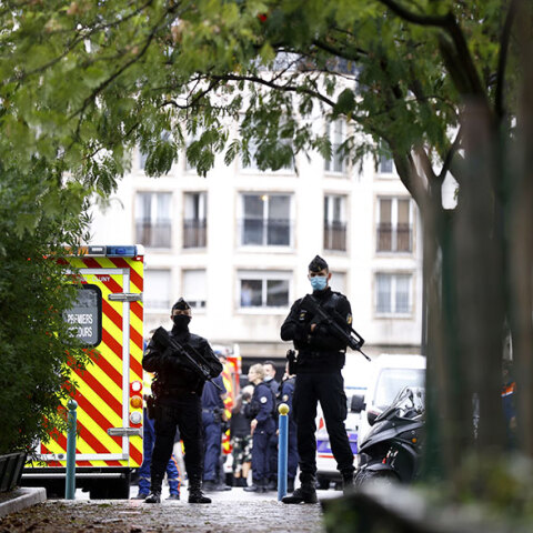 Τέσσερις τραυματίες από την επίθεση με μαχαίρι στο Παρίσι